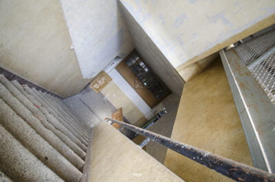 "Trébucher peut prévenir une chute..."