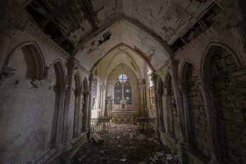 "Tu te remémores tes pater à la chapelle, pour que ta mort en vaille la chandelle..."