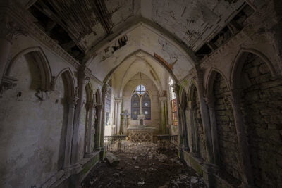"Tu te remémores tes pater à la chapelle, pour que ta mort en vaille la chandelle..."