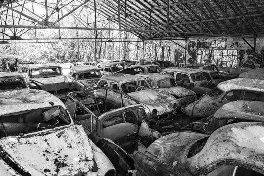 "Garages : nom masculin, établissements devant lesquels l’automobiliste passe quand il roule et loin desquels il se trouve lorsqu’il est en panne..."