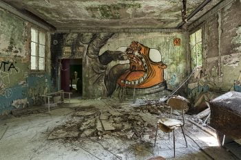 "Si tu trouves que la pilule est dure à avaler, le suppositoire va te faire larmoyer..."