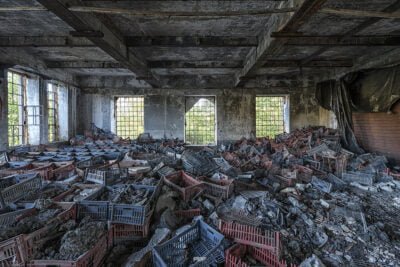 "Arrête d'en faire tout un pataquès, t'as toujours voulu avoir des belles caisses !"