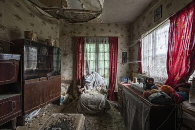 Désolément de l'isolement, l'abandon dévorant ...